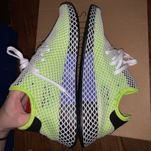 Adidas DEERUPT runners! 🕸
